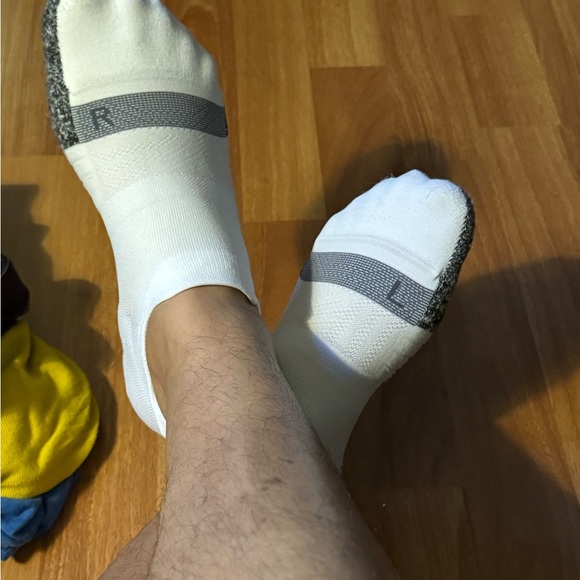 COPY - Under Armour White running socks - Picture 2 of 12